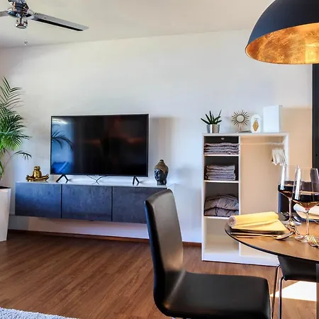 شقة Auszeit Lakeside Mit Privatstrand